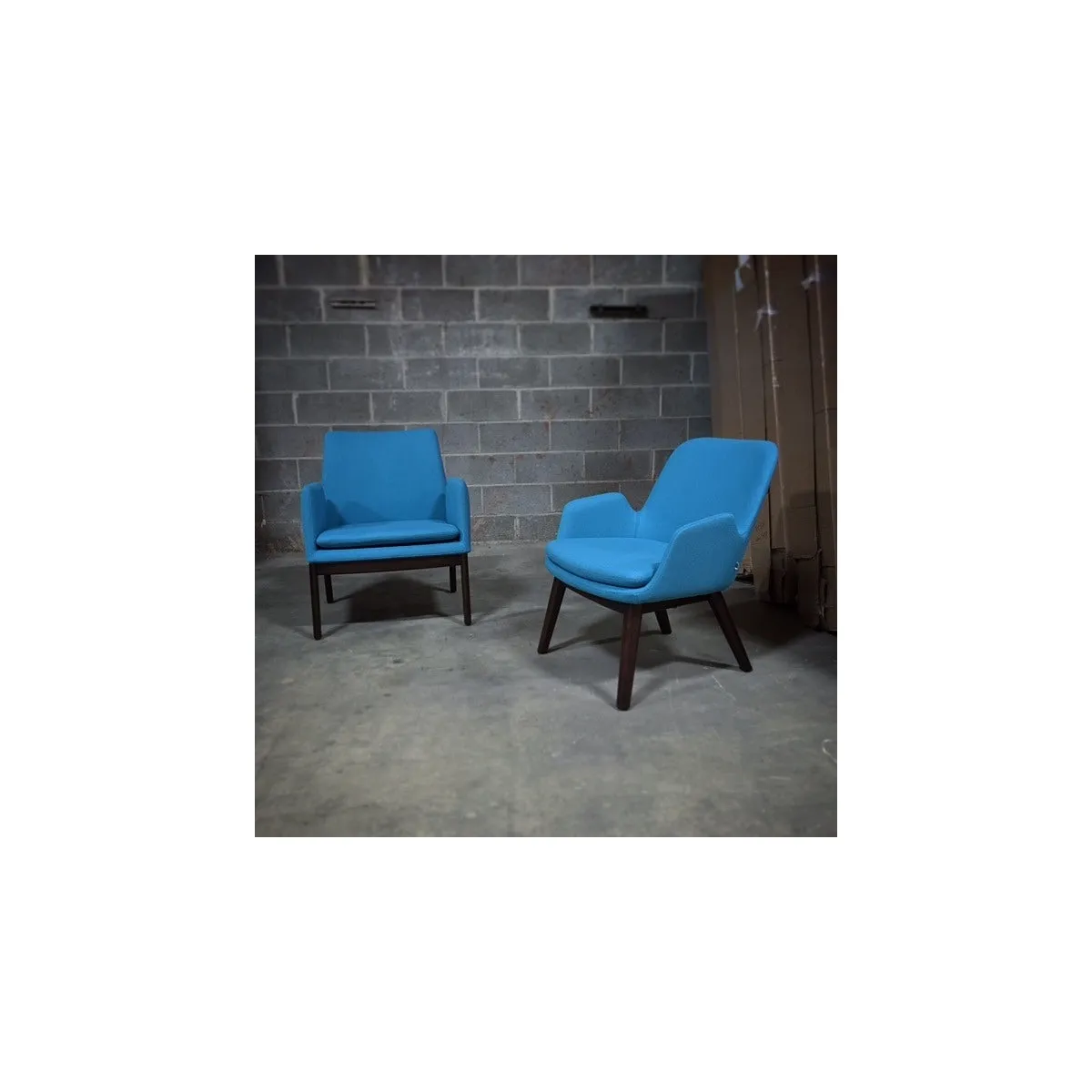 B&T Daisy Lounge Chair