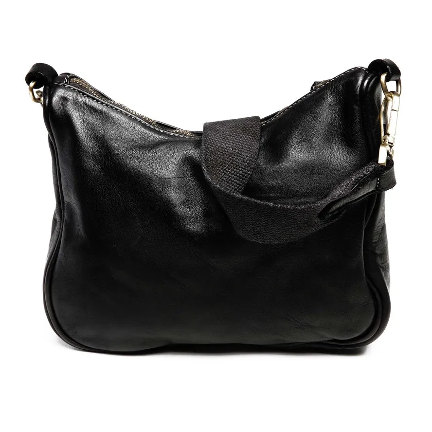 Bolsa Nova Italian Leather Hobo Bag