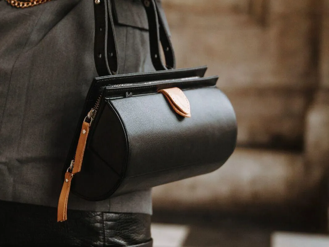 CAPSULE BELT BAG