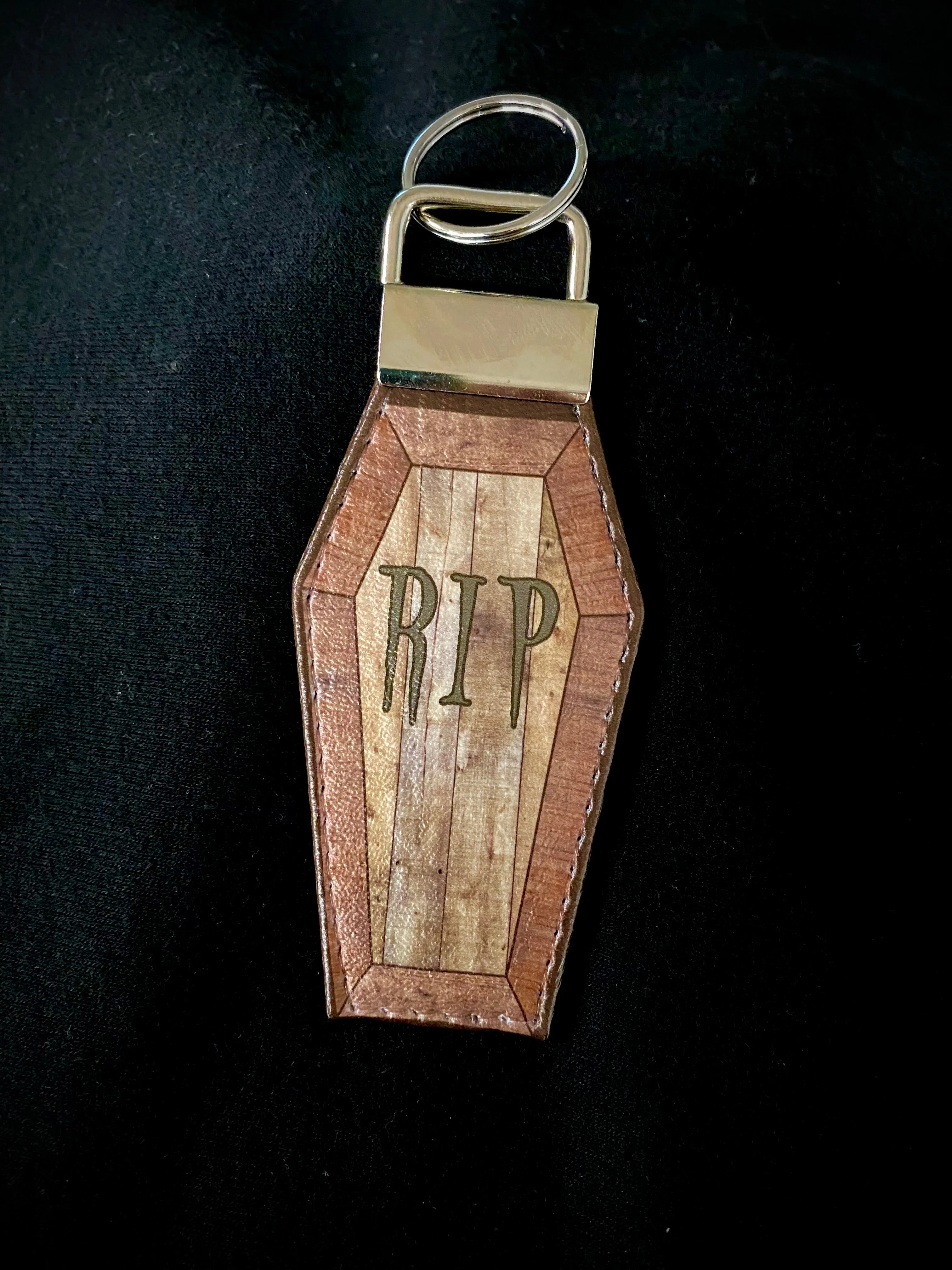 Keychain-Coffin with RIP