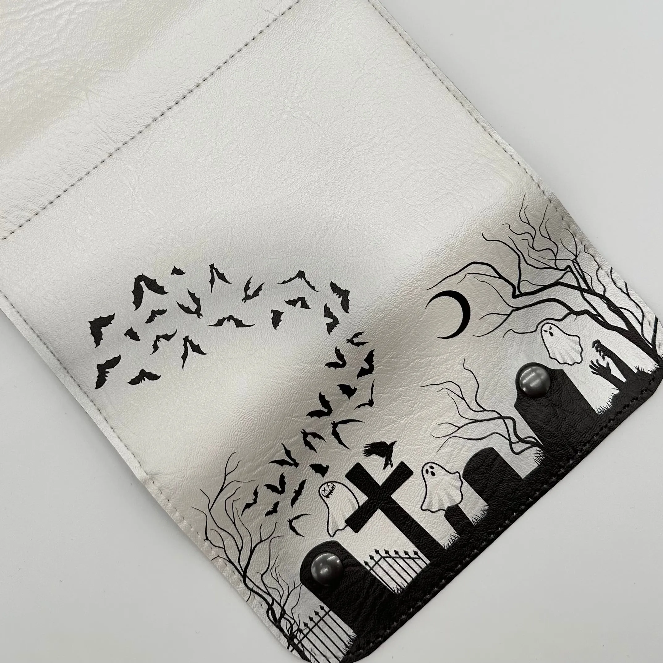 TALLER Graveyard Wallet - WITH GHOSTS - White Pearl