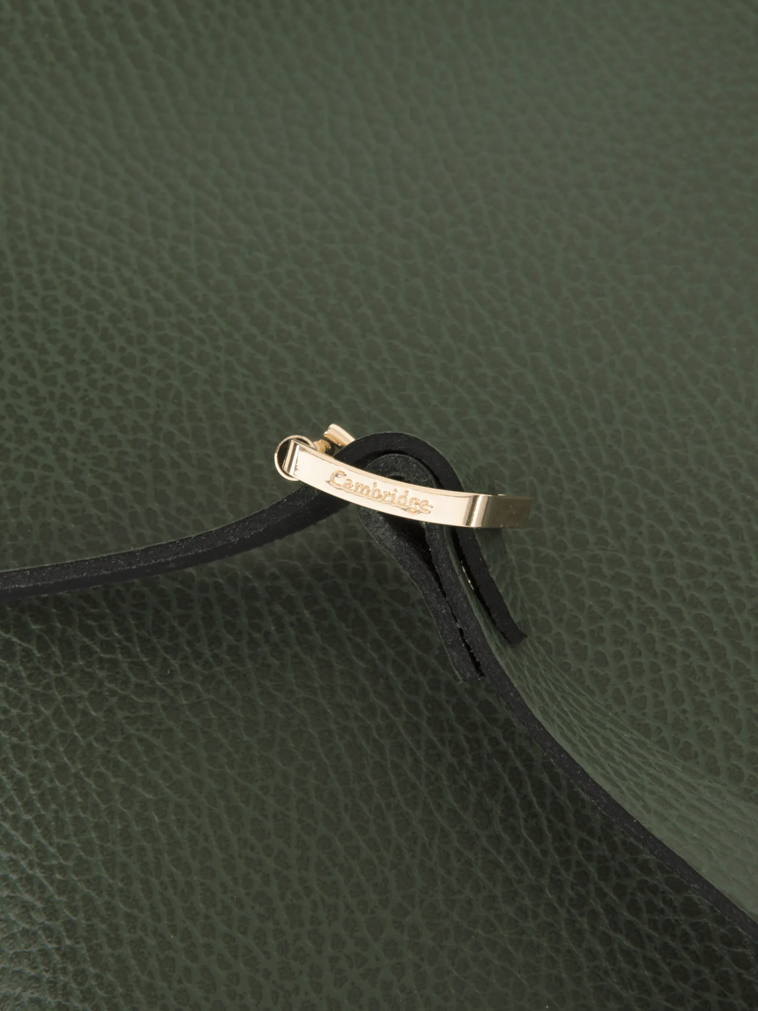 The Traveller - Racing Green Celtic Grain